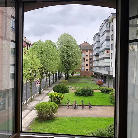 Con Garaje En El Centro De Apartment *