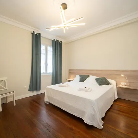 Apartment Con Garaje En El Centro De Zumaia