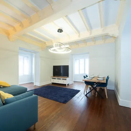 Con Garaje En El Centro De דירה *